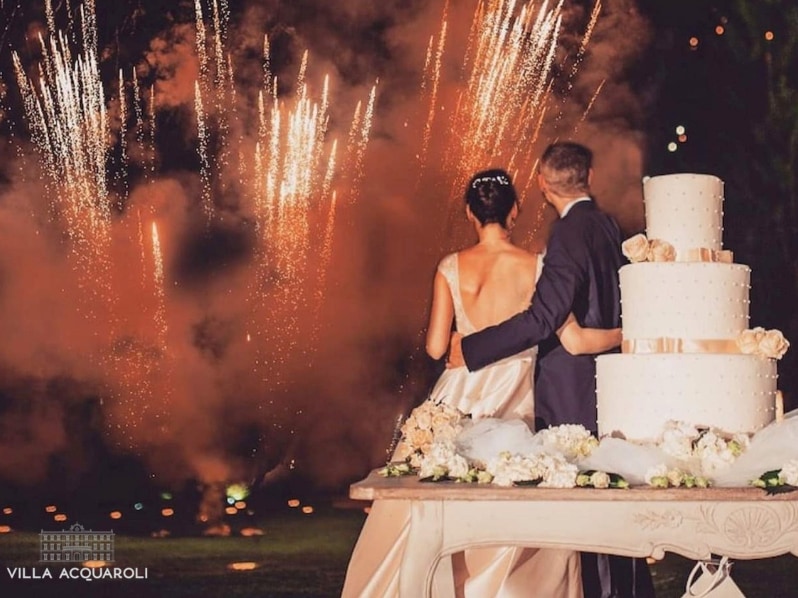 taglio della torta matrimonio